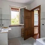 Guesthost - Ponte A Moriano With Private Parking&garden! *
