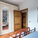 Daire Guesthost - Ponte A Moriano With Private Parking&garden!