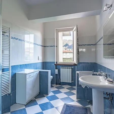 Appartamento Guesthost - Ponte A Moriano With Private Parking&garden! *